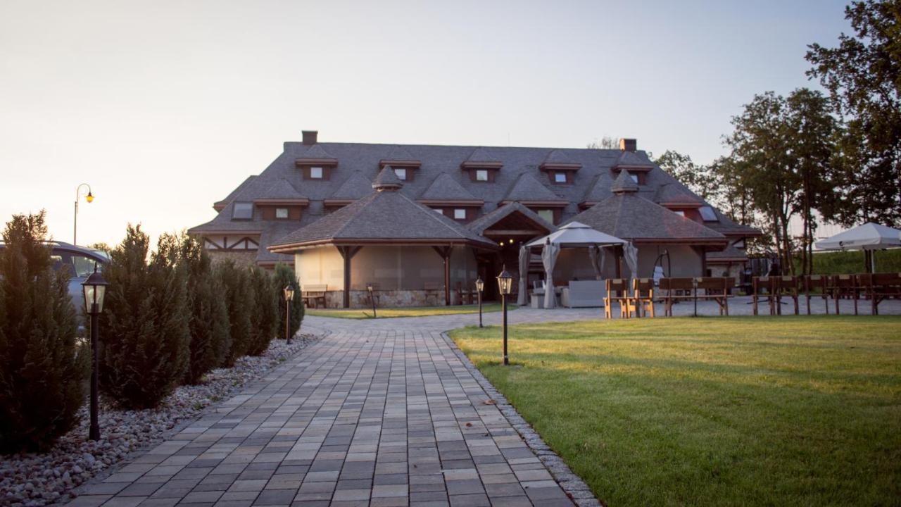 Hotel & Spa **** Kasztel Uniejow Exterior foto