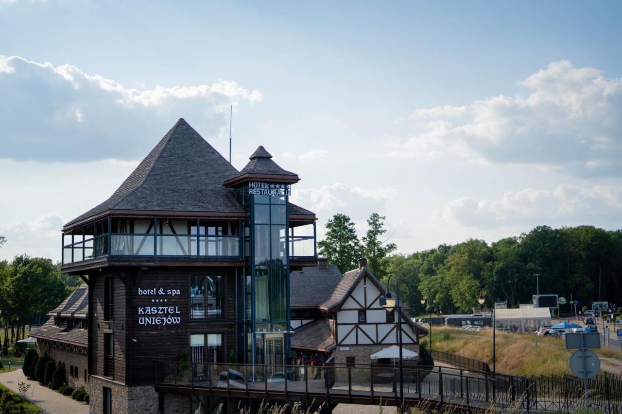 Hotel & Spa **** Kasztel Uniejow Exterior foto