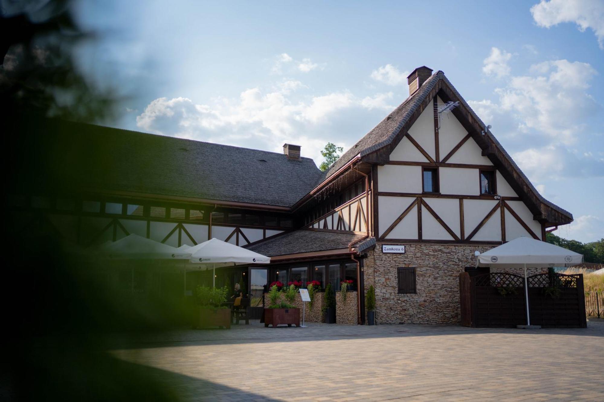 Hotel & Spa **** Kasztel Uniejow Exterior foto